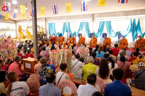 ภาพ No.56415:ประมวลภาพพิธีทอดกฐินสามัคคี ณ วัดลาดประทุมทอง จ.สุพรรณบุรี (วันที่ 30 ตุลาคม พ.ศ. 2565)