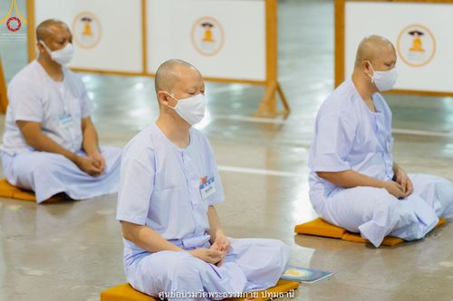 ภาพ No.39864:พิธีตัดปอยผม ปลงผม ขอขมารับผ้าไตรและพิธีบรรพชา ในโครงการอุปสมบท บูชาธรรมมหาปูชนียาจารย์ ประจำปี 2564 ชุดที่ 7