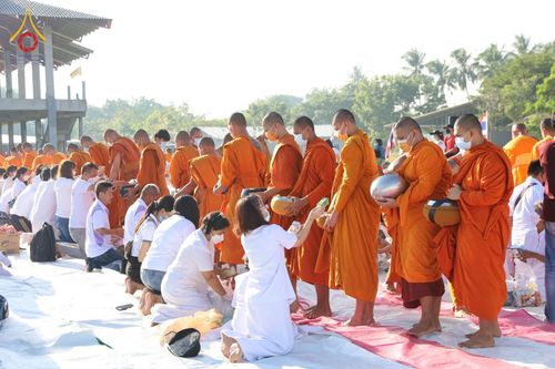 ภาพ No.50727:ประมวลภาพพิธีบุพเปตพลีนานาชาติ ปีที่ 9 ณ ศูนย์ปฏิบัติธรรมภาคใต้ อ.บางกล่ำ จ.สงขลา