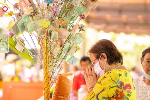 ภาพ No.56559:ประมวลภาพพิธีทอดกฐินสามัคคี ณ ที่พักสงฆ์ห้วยหนึ่ง อ.สวนผึ้ง จ.ราชบุรี