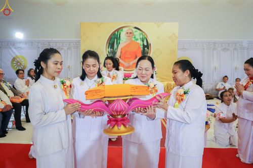 ภาพ No.54177:ประมวลภาพพิธีทอดกฐินบรมจักรพรรดิ ณ วัดพระธรรมกายนอร์เวย์ (วันที่ 16 ตุลาคม พ.ศ. 2565)