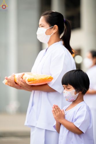 ภาพ No.50993:ประมวลภาพพิธีบรรพชาอุปสมบท โครงการบรรพชาอุปสมบทหมู่ รุ่นวันครูวิชชาธรรมกาย ปีพุทธศักราช 2565