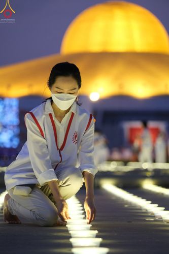 ภาพ No.44989:ประมวลภาพพิธีจุดประทีป​ วันคุ้ม​ครองโลก ณ วัดพระธรรมกาย