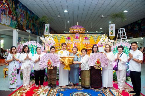 ภาพ No.53260:ประมวลภาพพิธีทอดกฐินสามัคคี ณ วัดโบสถ์บน จ.นนทบุรี