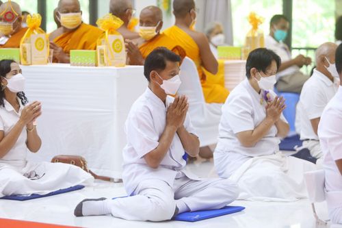 ภาพ No.50198:ประมวลภาพพิธีถวายมหาสังฆทาน 77 วัด ฉลองครบรอบ 7 ปี ศูนย์ปฏิบัติธรรมพัทลุง