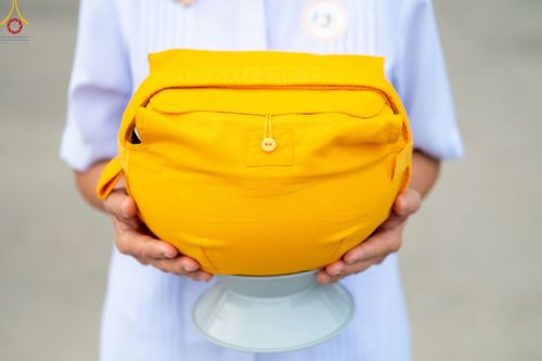 ภาพ No.50991:ประมวลภาพพิธีบรรพชาอุปสมบท โครงการบรรพชาอุปสมบทหมู่ รุ่นวันครูวิชชาธรรมกาย ปีพุทธศักราช 2565