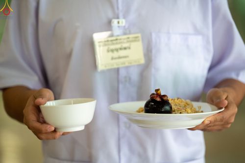 ภาพ No.47358:ประมวลภาพกิจวัตร-กิจกรรม ธรรมทายาท ในโครงการบรรพชาอุปสมบทหมู่ รุ่นเข้าพรรษา