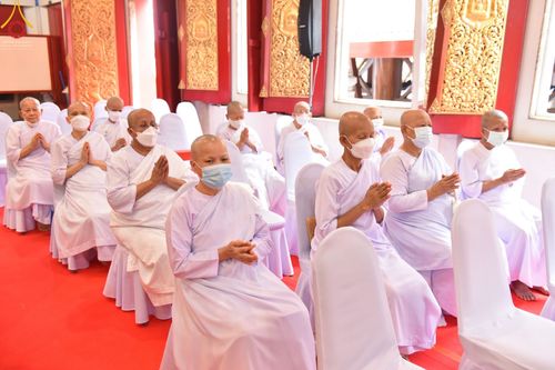 ภาพ No.51562:ประมวลภาพพิธีบำเพ็ญกุศลสวดพระอภิธรรม พระเทพวรเวที (บุญศรี ปุญฺญสิริ ป.ธ.4) อดีตผู้ช่วยเจ้าอาวาสวัดปากน้ำ