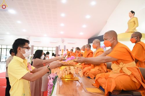 ภาพ No.43722:ประมวลภาพพิธีมอบโล่และใบประกาศเกียรติคุณ โครงการเจริญพุทธมนต์ บทธัมมจักกัปปวัตตนสูตร โรงเรียนที่มีผลการดำเนินกิจกรรมดีเด่น จังหวัดสระบุรี