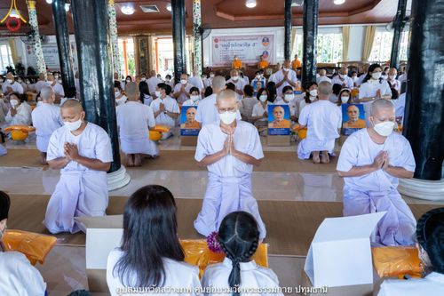 ภาพ No.40428:พิธีตัดปอยผม ปลงผม ขอขมารับผ้าไตรและพิธีบรรพชา ในโครงการอุปสมบท บูชาธรรมมหาปูชนียาจารย์ ประจำปี 2564 ชุดที่ 13