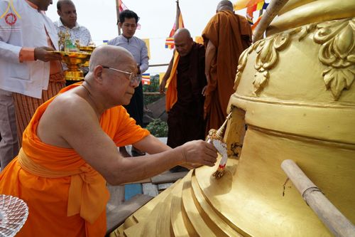 ภาพ No.57377:ประมวลภาพพิธีประดิษฐานพระบรมสารีริกธาตุพระเจดีย์ราชาธิราชมุนี ณ วัดอองเซยามิน ประเทศเมียนมาร์