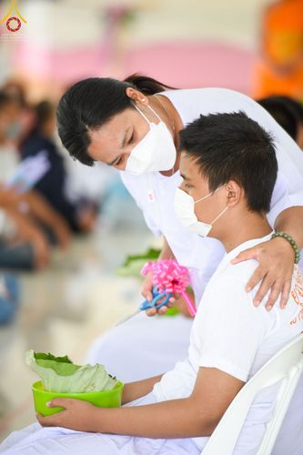 ภาพ No.44093:ประมวลภาพพิธีตัดปอยผมนาคธรรมทายาท ณ ศูนย์ปฏิบัติธรรมสระบุรี