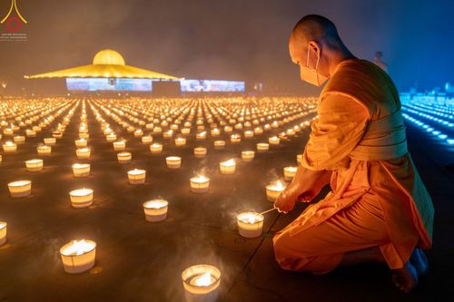 ภาพ No.41107:กิจกรรมงานบุญสวดมนต์ข้ามปีออนไลน์ เนื่องในเทศกาลส่งท้ายปีเก่า ต้อนรับพุทธศักราชใหม่ 2565