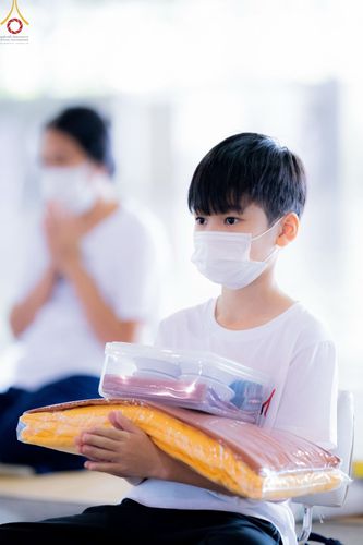 ภาพ No.48182:ประมวลภาพพิธีถวายผ้าอาบน้ำฝน และประทีปโคมไฟ เนื่องในวันอาสาฬหบูชา ประจำปี 2565