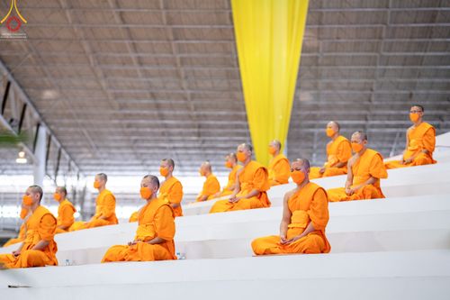 ภาพ No.52296:ประมวลภาพพิธีบูชาข้าวพระ (วันอาทิตย์ต้นเดือนตุลาคม) ณ วัดพระธรรมกาย จ.ปทุมธานี 