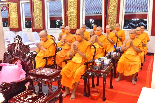 ภาพ No.49679:ประมวลภาพพิธีบำเพ็ญกุศลสวดพระอภิธรรมศพอุทิศถวายพระเดชพระคุณพระเทพวรเวที (บุญศรี ปุญฺญสิริ ป.ธ.4) 