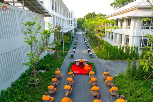 ภาพ No.44450:ประมวลภาพพิธีปลงผม โครงการบรรพชาสามเณรหน่อแก้วเปรียญธรรมรุ่นที่ 10