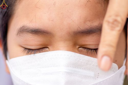 ภาพ No.43895:ประมวลภาพพิธีปลงผมธรรมทายาท โครงการบรรพชาสามเณรฟื้นฟูพระพุทธศาสนาทั่วไทย ณ ศูนย์อบรมเยาวชนนครปฐม