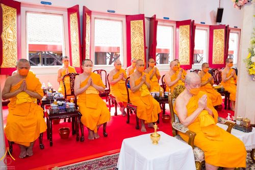 ภาพ No.40633:วัดพระธรรมกาย เป็นเจ้าภาพพิธีบำเพ็ญกุศลสวดพระอภิธรรมอุทิศถวายพระเดชพระคุณ พระวิสุทธิวงศาจารย์