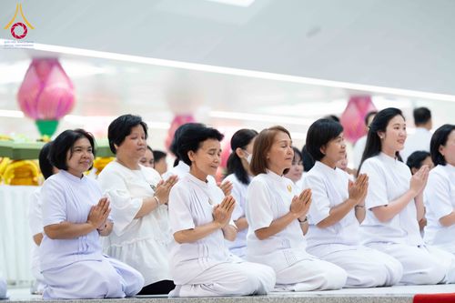 ภาพ No.308983:วันอาทิตย์ที่ 8 กุมภาพันธ์ พ.ศ. 2569  พิธีต้อนรับพระบัญชาสมเด็จพระสังฆราช แต่งตั้ง  “พระครูปลัดรัตนวีรวัฒน์” (รังสฤษดิ์ อิทฺธิจินฺตโก) เจ้าอาวาสวัดพระธรรมกาย ให้ดำรงตำแหน่ง “ที่ปรึกษาเจ้าคณะจังหวัดปทุมธานี”