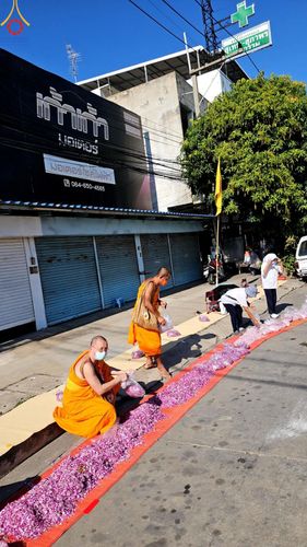 ภาพ No.105829:V.2 ทุ่มเท การเตรียมงาน เก็บงาน การรับบุญของเจ้าหน้าที่หน่วยงานต่างๆ เพื่อโครงการธรรมยาตรา กตัญญูบูชามหาปูชนียาจารย์ พระมงคลเทพมุนี (สด จนฺทสโร) พระผู้ปราบมาร อนุสรณ์สถาน 7 แห่ง ปีที่ 12 ระหว่างวันที่ 2 - 31 มกราคม พ.ศ.2567