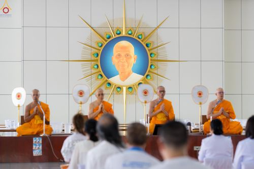 ภาพ No.343075:วันที่ 13 สิงหาคม พ.ศ.2569 พิธีบุพเปตพลี ครั้งที่ 186 ร่วมอุทิศส่วนกุศล แด่หมู่ญาติผู้ล่วงลับไปแล้ว และเป็นปัจจัยสนับสนุน การเผยแผ่พระพุทธศาสนา ณ หอฉันคุณยายอาจารย์ วัดพระธรรมกาย