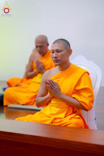 ภาพ No.321794:วันที่ 12 เมษายน พ.ศ.2569 ตักบาตรสงกรานต์ฉลองสามเณรใหม่  ณ ศูนย์ปฏิบัติธรรมระยอง(บ้านช่องลม)