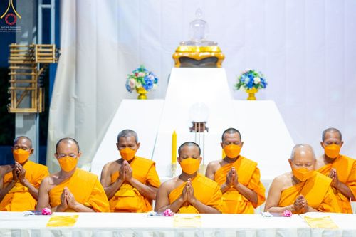 ภาพ No.69241:พิธีถวายภัตตาหารเป็นสังฆทาน แด่คณะพระธรรมยาตราฯ ในโครงการธรรมยาตราฯ ปีที่ 11 ณ อนุสรณ์สถานมหาวิหารพระมงคลเทพมุนี อ.สองพี่น้อง จ.สุพรรณบุรี วันที่ 4 และ 5 มกราคม พ.ศ. 2566