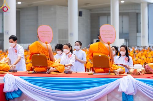 ภาพ No.91017:พิธีบำเพ็ญกุศลสวดพระอภิธรรม  อุบาสกถาวร พรหมถาวร (อุบาสกผู้ปั้นพระ) คืนที่ 6 วันพฤหัสบดีที่ 19 ตุลาคม พ.ศ. 2566 ณ ห้องแก้วสารพัดนึก 1 สภาธรรมกายสากล วัดพระธรรมกาย จ.ปทุมธานี