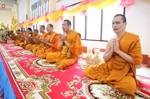 ภาพ No.283347:วันเสาร์ที่ 1 พฤศจิกายน 2568 พิธีทอดกฐินสามัคคีทั่วไทย 30,000 วัด  โดยคณะศิษยานุศิษย์ บูชาธรรม 81 ปี  หลวงพ่อธัมมชโย ณ วัดหนองน้ำขุ่น ตำบลห้วยไผ่ อำเภอเมืองราชบุรี จังหวัดราชบุรี