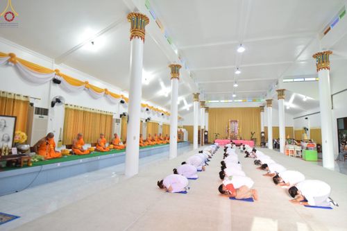 ภาพ No.67029:พิธีอุปสมบทวัดพันเสด็จนอก อ.ศรีราชา จ.ชลบุรี รับบุญจัดงานโดย สำนักพัฒนาเยาวชนโลก เมื่อวันที่ 7 ธันวาคม พ.ศ. 2565