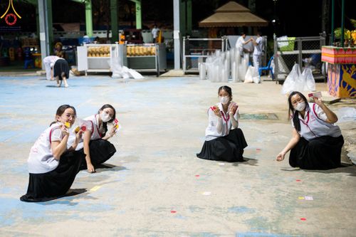 ภาพ No.117187:V.16 เป็นทีม การเตรียมงาน เก็บงาน การรับบุญของเจ้าหน้าที่หน่วยงานต่างๆ เพื่อโครงการธรรมยาตรา กตัญญูบูชามหาปูชนียาจารย์ พระมงคลเทพมุนี (สด จนฺทสโร) พระผู้ปราบมาร อนุสรณ์สถาน 7 แห่ง ปีที่ 12 ระหว่างวันที่ 2 - 31 มกราคม พ.ศ. 2567