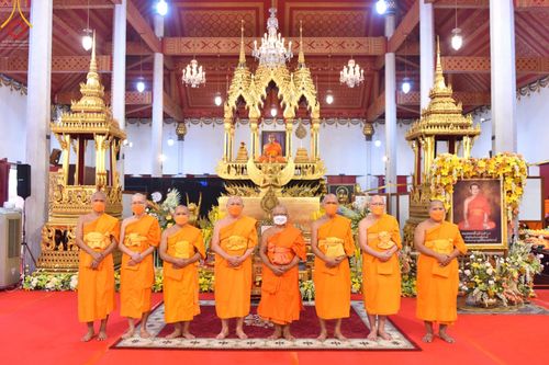 ภาพ No.51565:ประมวลภาพพิธีบำเพ็ญกุศลสวดพระอภิธรรม พระเทพวรเวที (บุญศรี ปุญฺญสิริ ป.ธ.4) อดีตผู้ช่วยเจ้าอาวาสวัดปากน้ำ