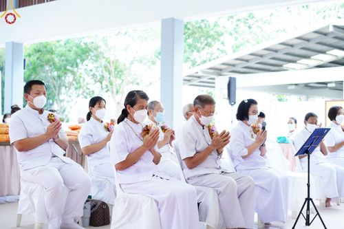 ภาพ No.52143:ประมวลภาพพิธีสักการะพระมงคลเทพมุนี (สด จนฺทสโร) ณ ศูนย์ปฏิบัติธรรมพระมงคลเทพมุนี