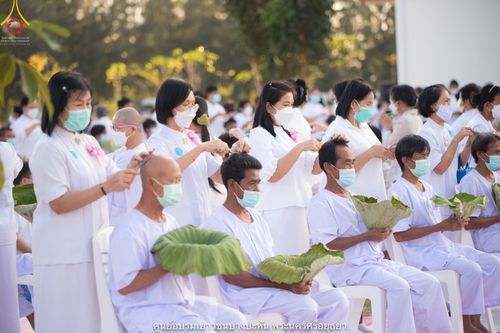 ภาพ No.39637:พิธีตัดปอยผม ปลงผม ขอขมารับผ้าไตรและพิธีบรรพชา ในโครงการอุปสมบท บูชาธรรมมหาปูชนียาจารย์ ประจำปี 2564 ชุดที่ 4