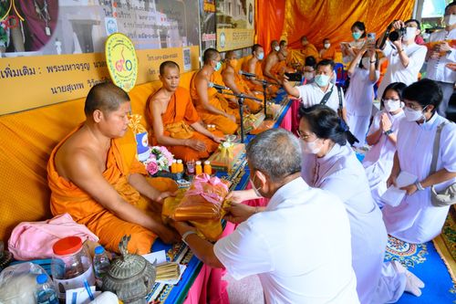 ภาพ No.54653:ประมวลภาพพิธีทอดกฐินสามัคคี ณ วัดพุทธชินวงศ์ จ.ปทุมธานี (วันที่ 22 ตุลาคม พ.ศ. 2565)