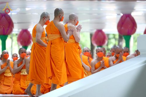 ภาพ No.48389:ประมวลภาพพิธีอธิษฐานพรรษาของคณะสงฆ์ วัดพระธรรมกาย ปีพุทธศักราช 2565