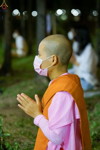 ภาพ No.55342:ประมวลภาพพิธีลอยกระทงธรรม ณ วัดพระธรรมกาย (วันที่ 8 พฤศจิกายน พ.ศ. 2565)