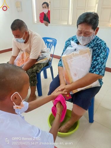 ภาพ No.45745:ประมวลภาพกิจกรรม โครงการบรรพชาสามเณรฟื้นฟูพระพุทธศาสนาทั่วไทย ณ วัดเวฬุวัน และศูนย์ปฏิบัติธรรมและอบรมเยาวชนยะลา