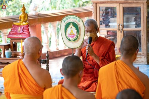 ภาพ No.43768:พิธีประดิษฐานพระบรมสารีริกธาตุเจดีย์พระพุทธเจ้า 28 พระองค์  ณ โบสถ์เรือหงษ์วัดพระธาตุแสนคำฟู 