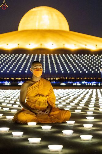ภาพ No.49074:ประมวลภาพพิธีจุดประทีป  ในวันสมาธิโลก (วันเสาร์ที่ 6 สิงหาคม พ.ศ. 2565)
