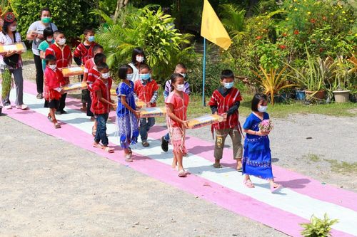 ภาพ No.57007:ประมวลภาพพิธีทอดกฐินสามัคคี ณ ศูนย์ปฏิบัติธรรมสวนผึ้ง (วันที่ 30 ตุลาคม พ.ศ. 2565)