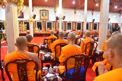 ภาพ No.49677:ประมวลภาพพิธีบำเพ็ญกุศลสวดพระอภิธรรมศพอุทิศถวายพระเดชพระคุณพระเทพวรเวที (บุญศรี ปุญฺญสิริ ป.ธ.4) 