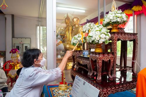 ภาพ No.53267:ประมวลภาพพิธีทอดกฐินสามัคคี ณ วัดโบสถ์บน จ.นนทบุรี