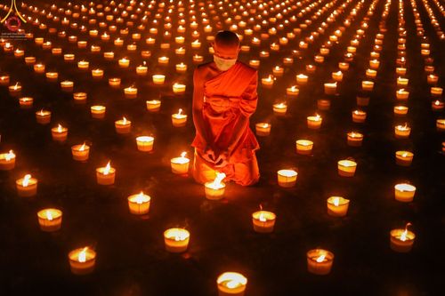 ภาพ No.41108:กิจกรรมงานบุญสวดมนต์ข้ามปีออนไลน์ เนื่องในเทศกาลส่งท้ายปีเก่า ต้อนรับพุทธศักราชใหม่ 2565