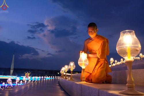 ภาพ No.44992:ประมวลภาพพิธีจุดประทีป​ วันคุ้ม​ครองโลก ณ วัดพระธรรมกาย