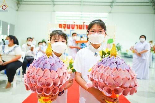 ภาพ No.56233:ประมวลภาพพิธีทอดกฐินสามัคคี ณ ศูนย์ปฏิบัติธรรมบ้านโพธิ์ (วันที่ 23 ตุลาคม พ.ศ. 2565)