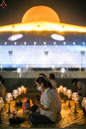 ภาพ No.55341:ประมวลภาพพิธีลอยกระทงธรรม ณ วัดพระธรรมกาย (วันที่ 8 พฤศจิกายน พ.ศ. 2565)