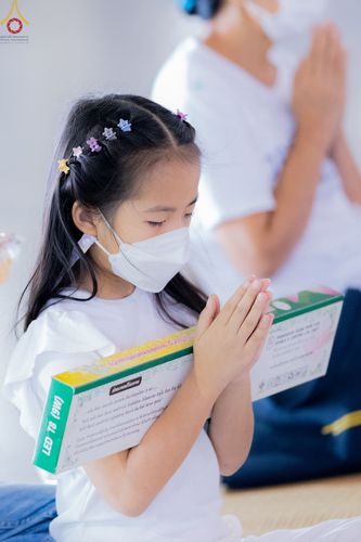 ภาพ No.48184:ประมวลภาพพิธีถวายผ้าอาบน้ำฝน และประทีปโคมไฟ เนื่องในวันอาสาฬหบูชา ประจำปี 2565