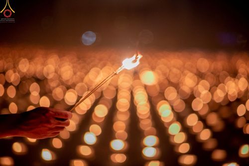 ภาพ No.41115:กิจกรรมงานบุญสวดมนต์ข้ามปีออนไลน์ เนื่องในเทศกาลส่งท้ายปีเก่า ต้อนรับพุทธศักราชใหม่ 2565